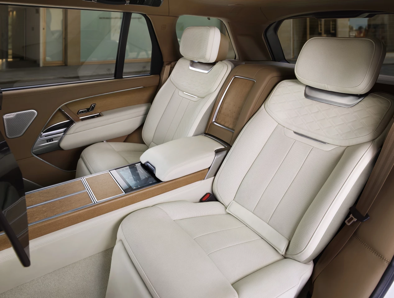 How does one argue with the executive rear seat options in the 2023 Range Rover?