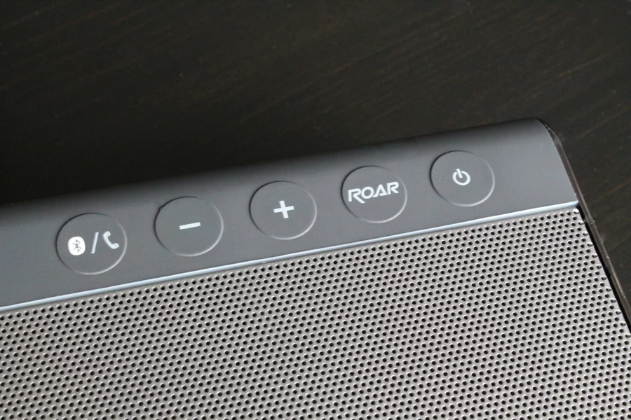 Buttons on the top of the Sound Blaster Roar control the volume, Roar functions, power and Bluetooth functionality