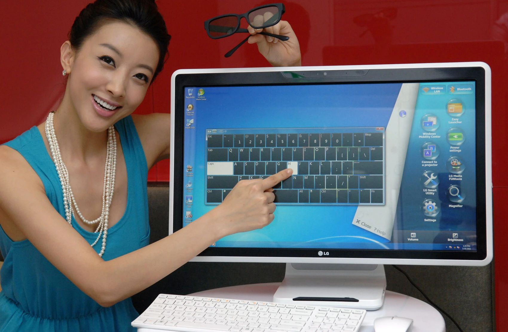 LG's first All-in-One desktop computer - the V300