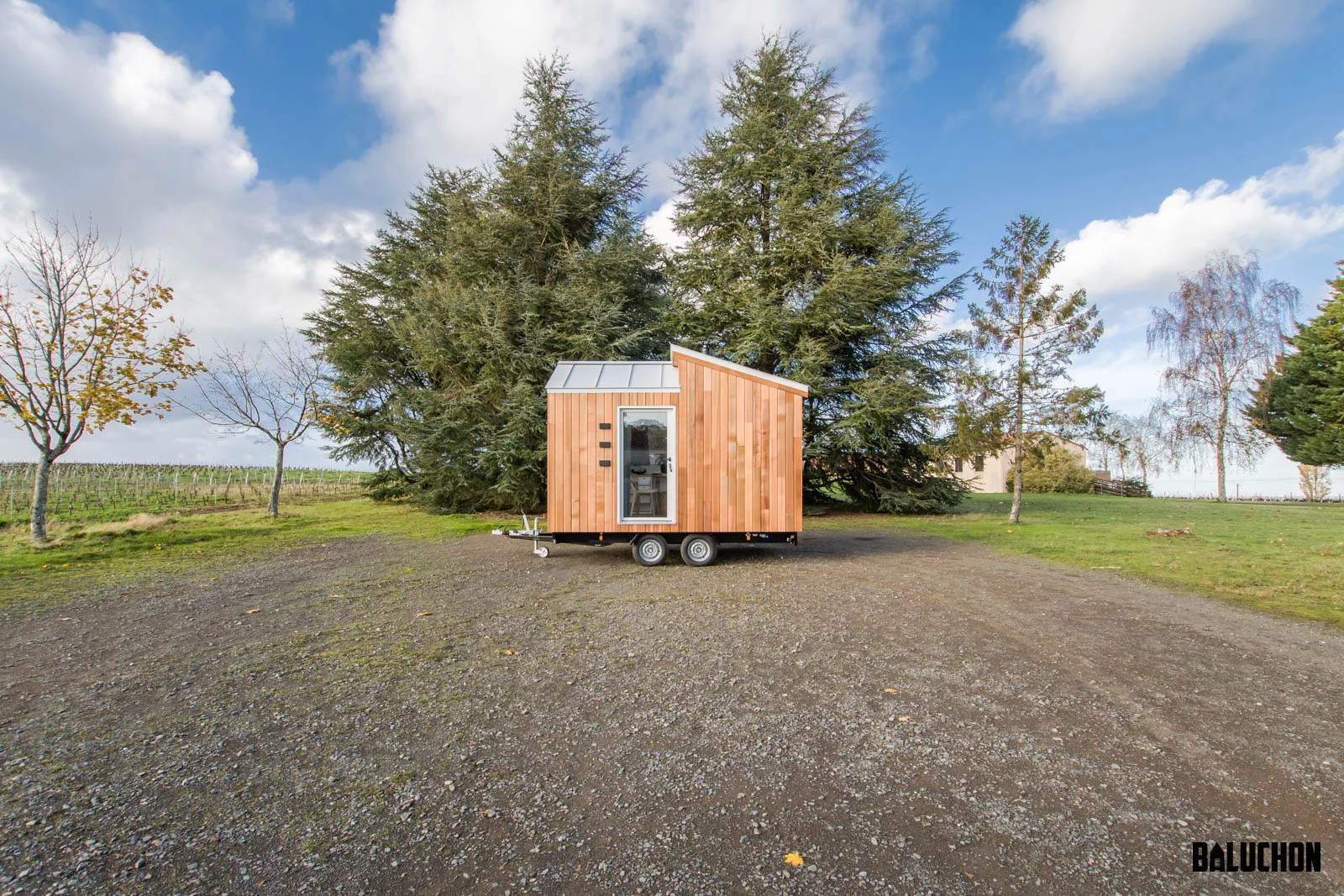 L'atelier de Saint-Joseph is based on a double-axle trailer and gets power from a standard RV-style hookup