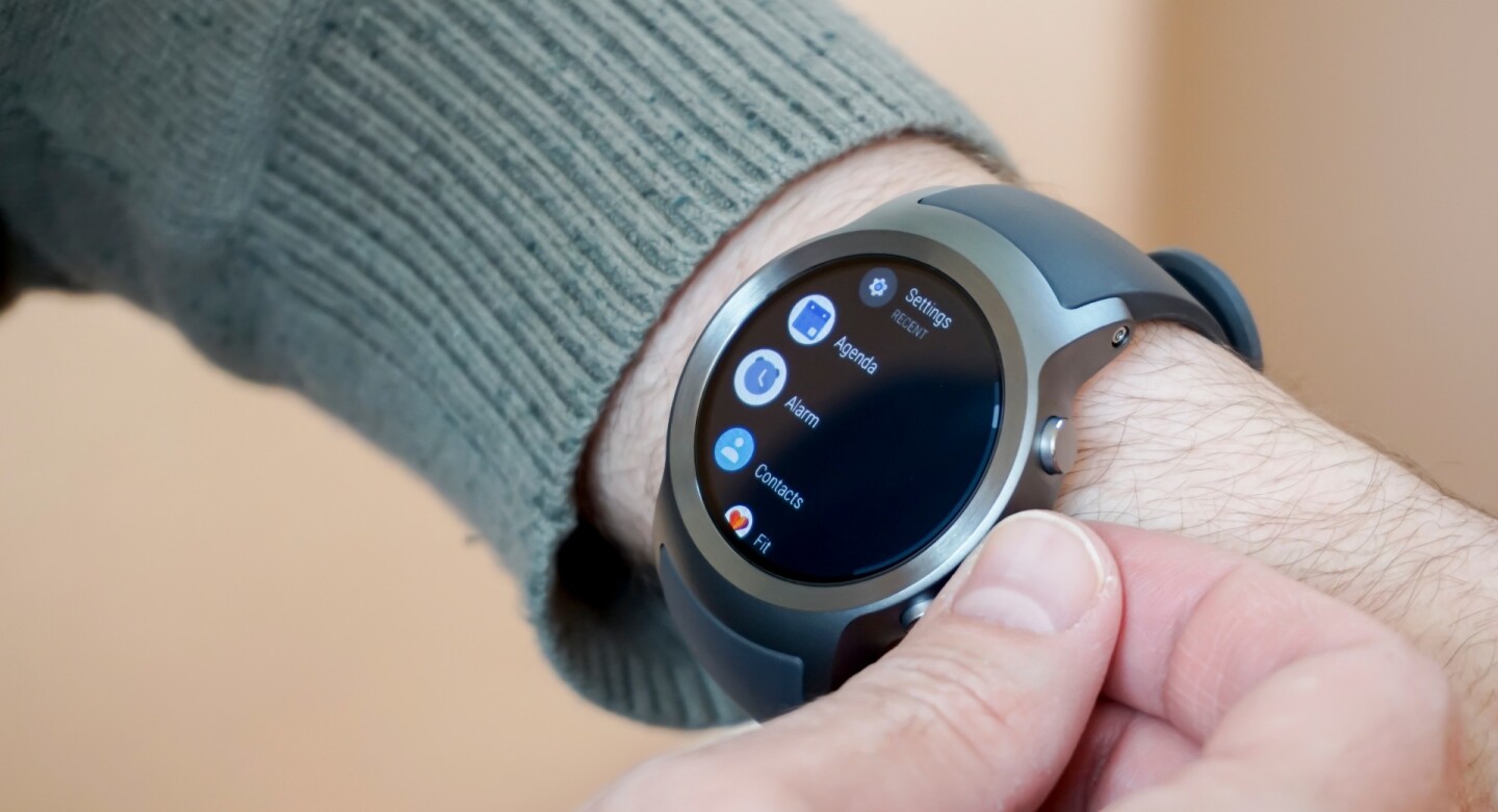 Scrolling with the rotating power button