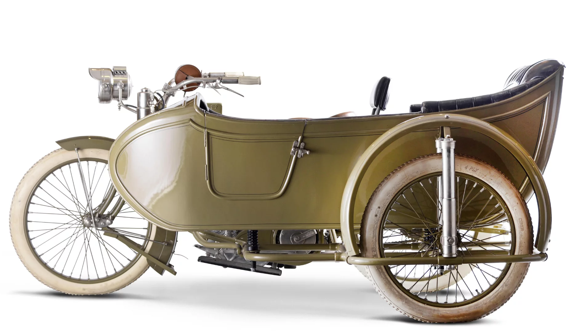 £25,875 ($39,950) – 1918 Reading-Standard 1,150cc 'Big Twin' Motorcycle CombinationLot 28 at Bonhams Lonatti Collection held on 17 October, 2015Estimate: £25,000 - 30,000 ($38,500 - $46,000)
