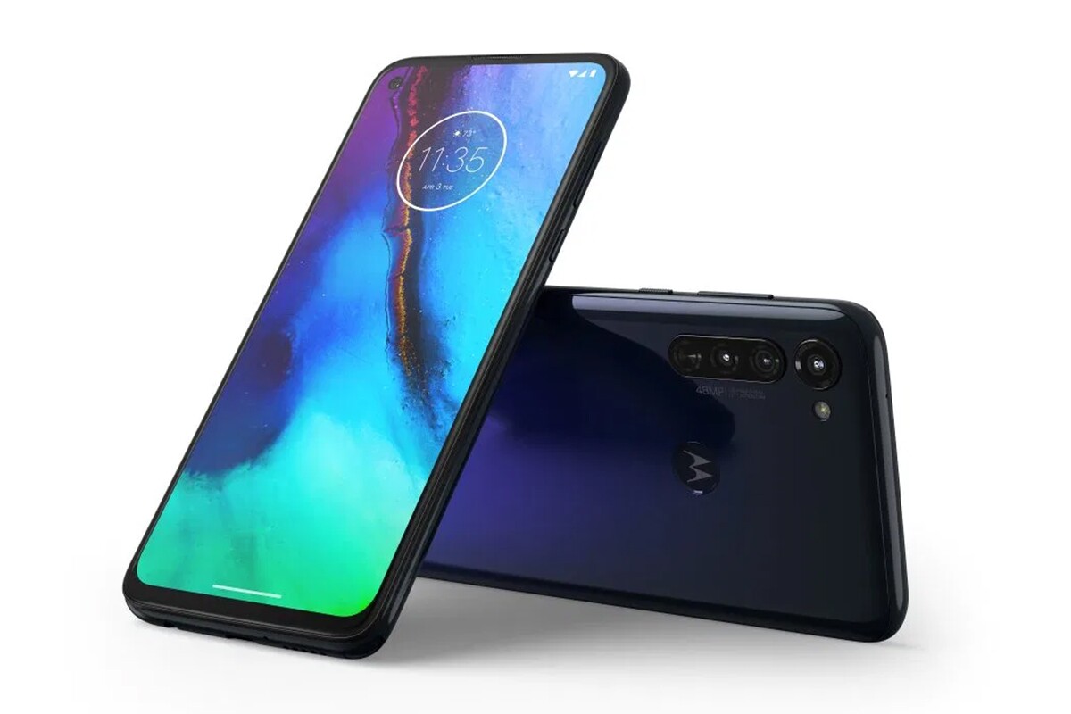 New Moto G phones bring a stylus and a huge battery to the midrange