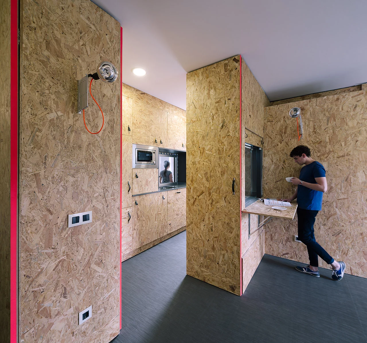 Construction on Pop-Up House began in March 2013, and was completed in May 2014 (Photo: Miguel de Guzmán )
