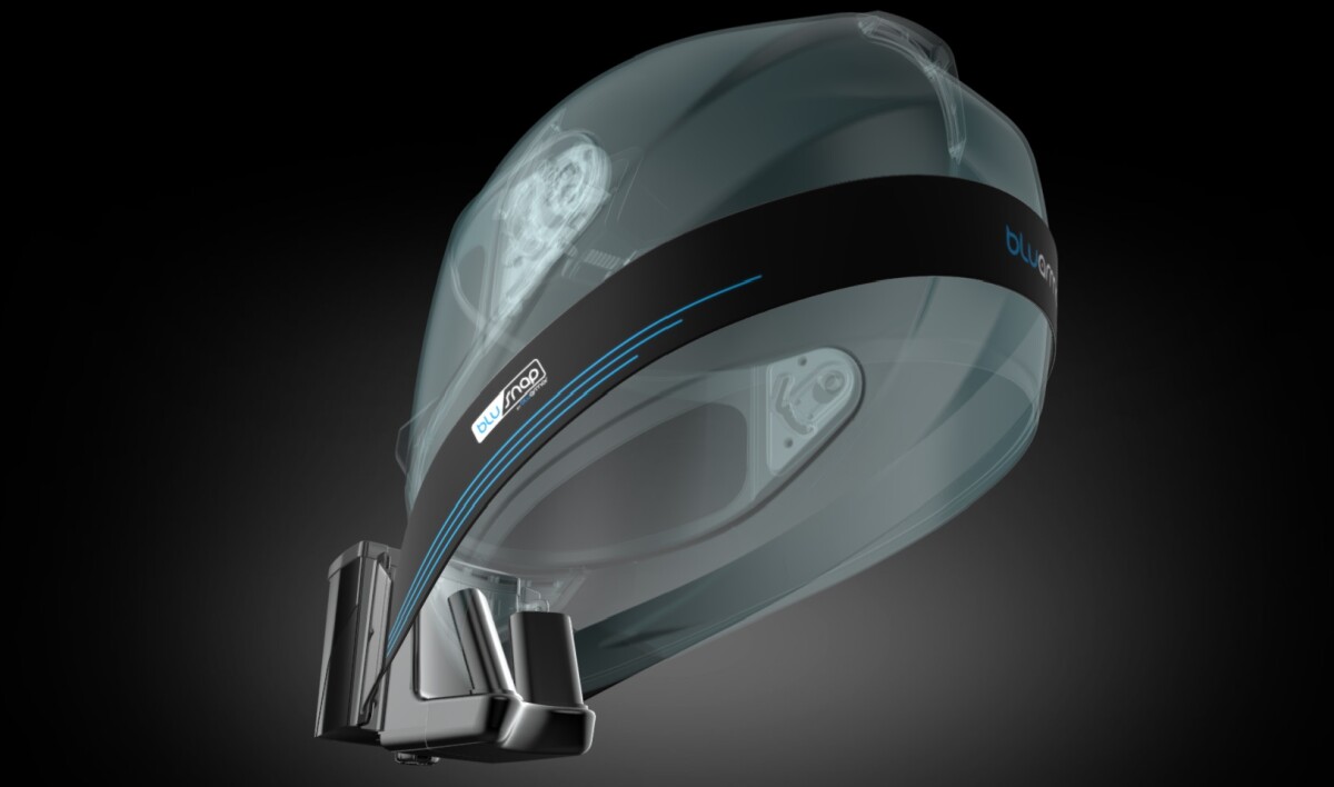 The positioning of the BluSnal device is supposed to fit most full-face motorcycle helmets