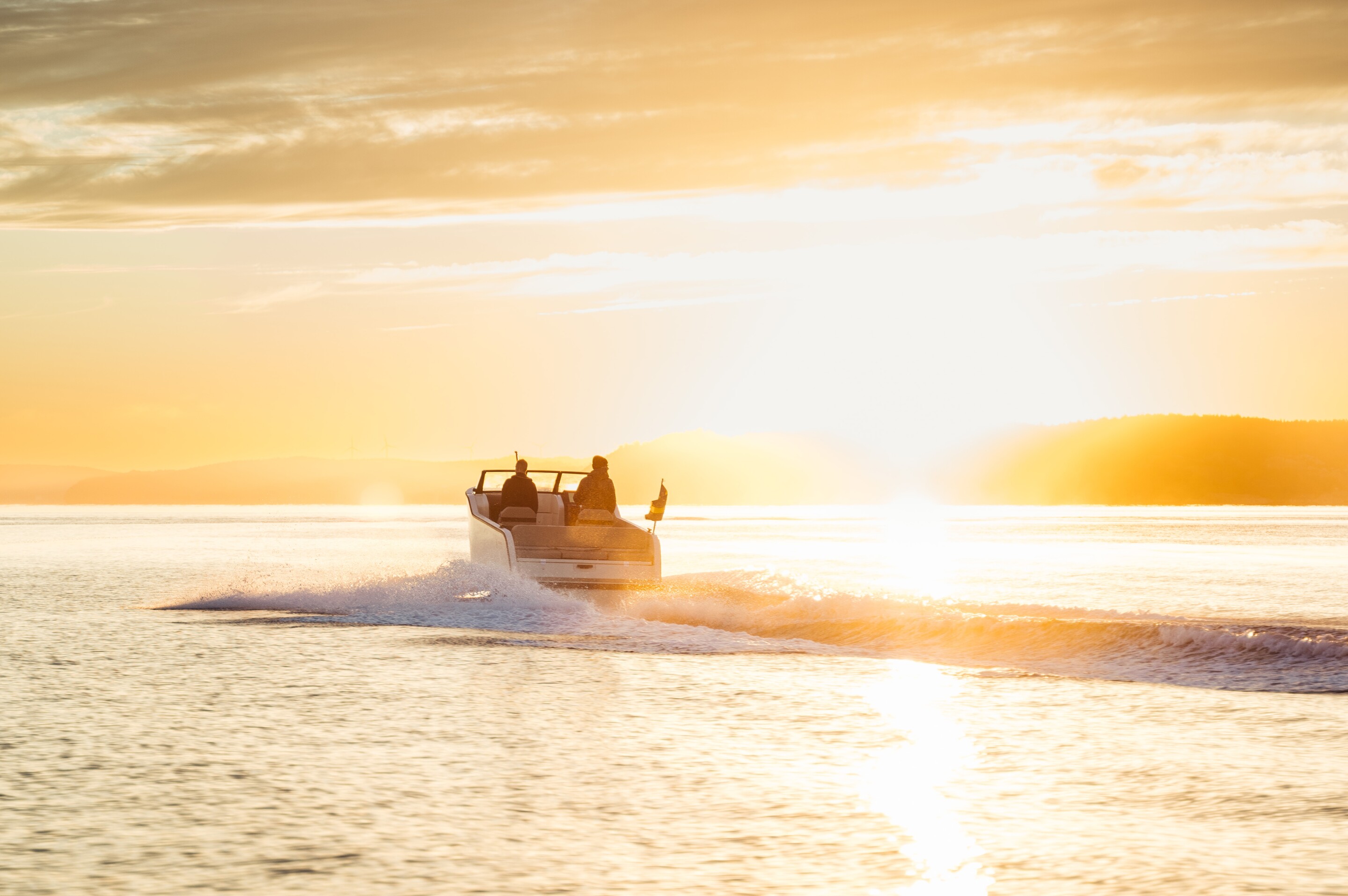 X Shore announces smaller, much less pricey X Shore 1 electric boat