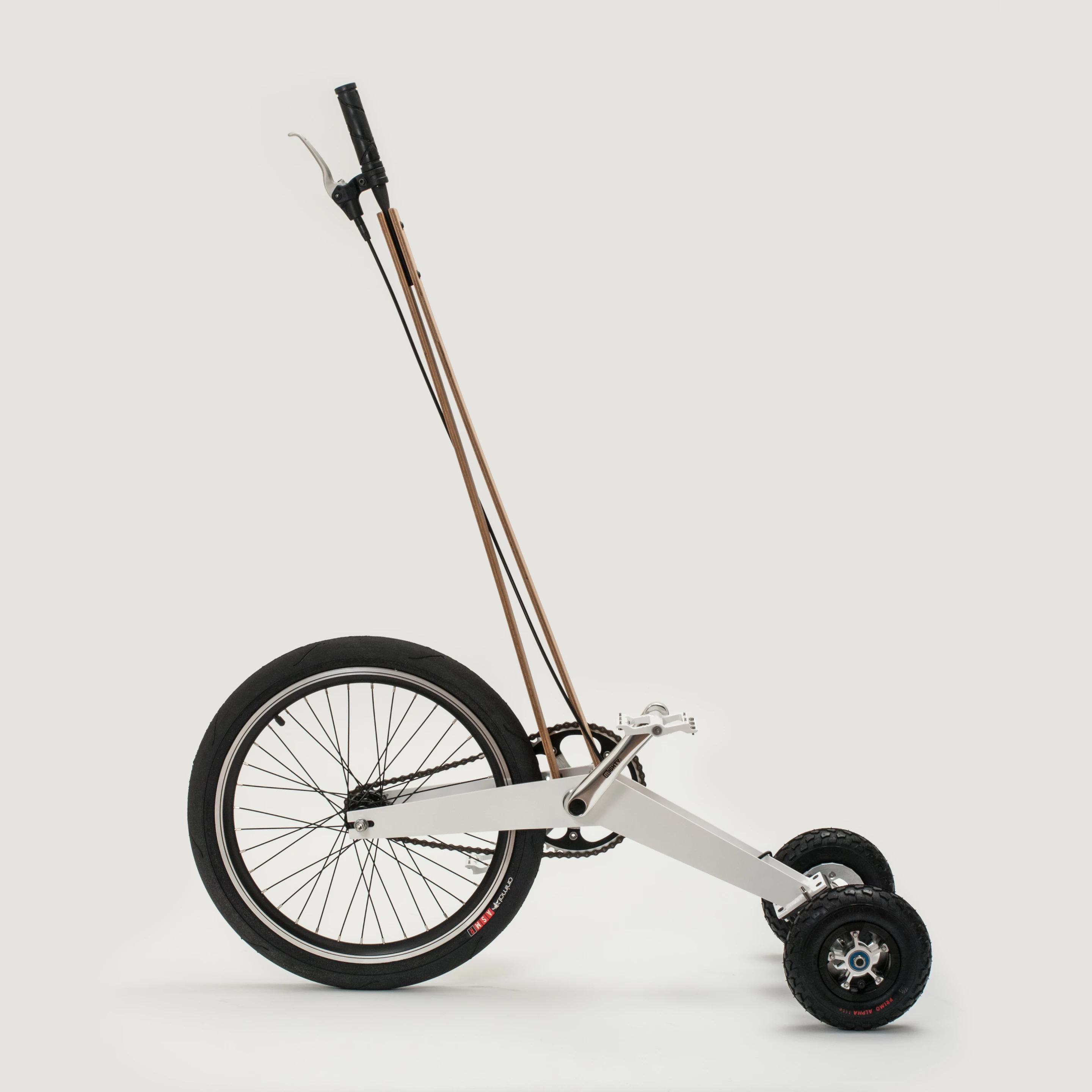 Carrying groceries or the dog however may not be ideal as both hands are needed to hang on to the pole for balance and to work Halfbike’s singular brake