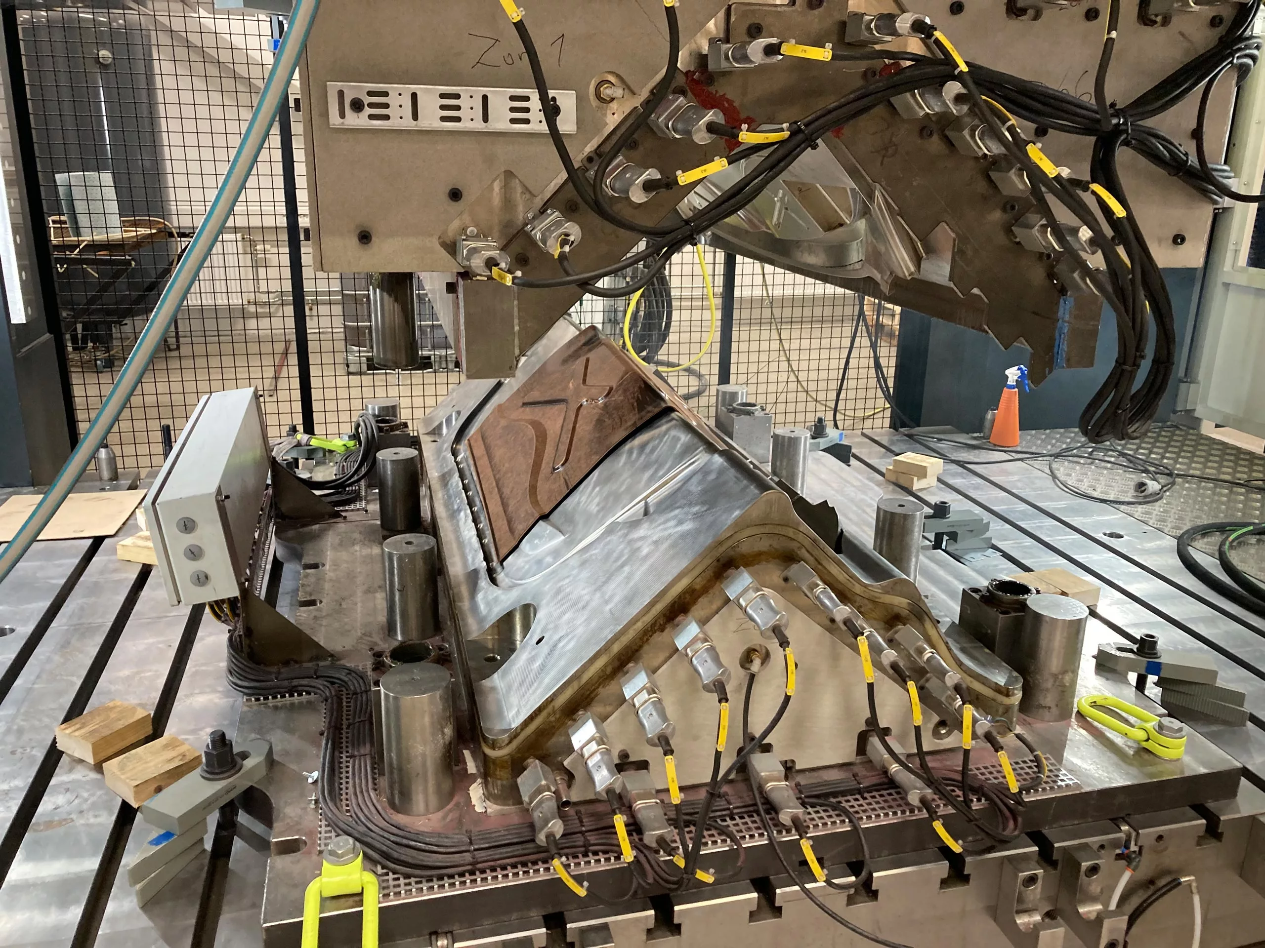 The PaperShell composite has been developed to replace press-molded veneer, plastic details, fiber composites and could even be used as an alternative to press-molded metal in certain applications