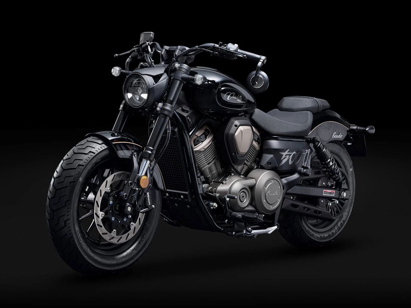 The Chinchilla 500 features two seats, a dual-shock frame, and an obvious inverted fork