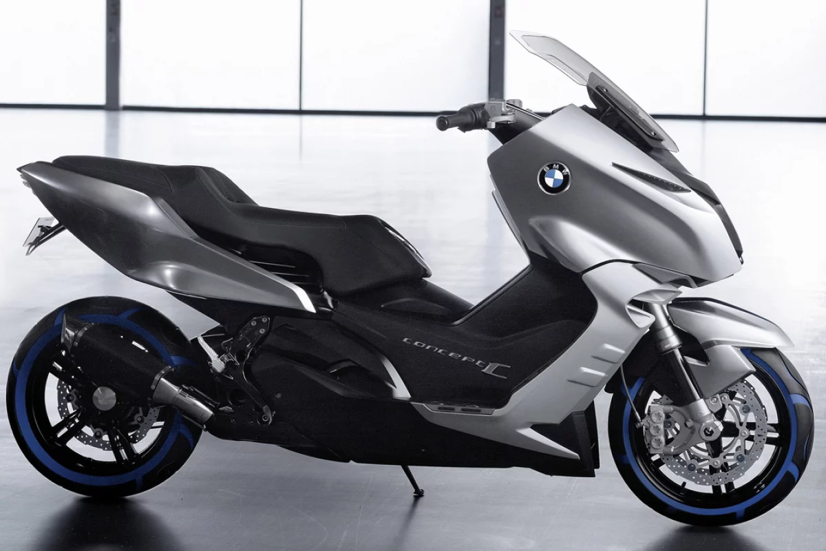 BMW's Concept C Maxi-scooter