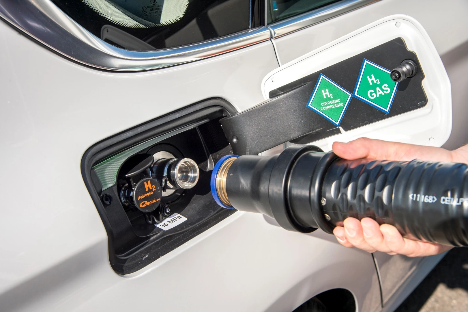 Filling the tank takes under 5 minutes