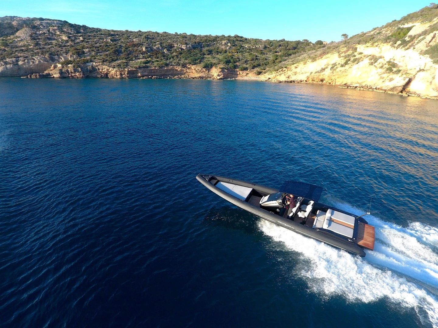 Not everyone can afford it, but the boating life looks good in the Technohull Sea DNA 999