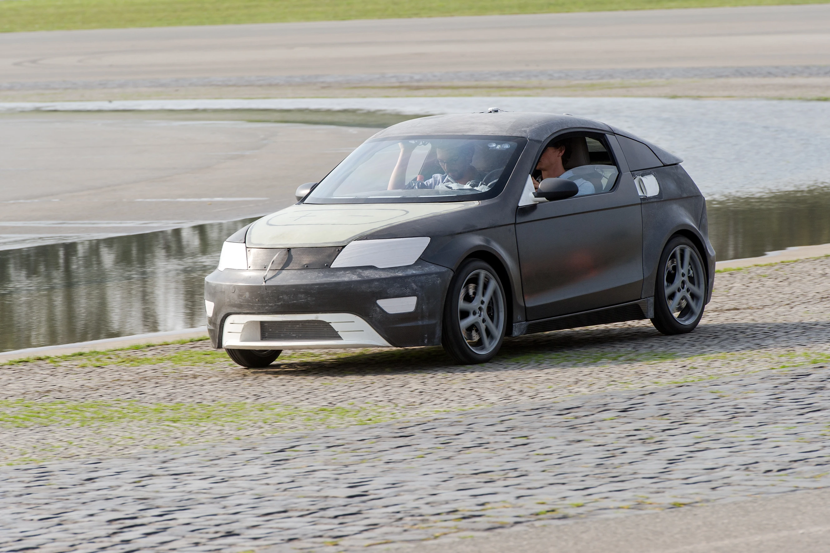 There's no word on eventual commercial availability, although TUM has stated that "The total cost of ownership, including initial investment and operating costs, will be lower than that of a comparable combustion engine car"