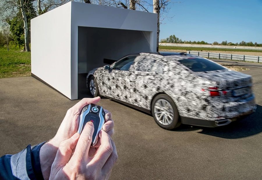 The next-generation BMW 7 Series will reportedly be the world’s first series-produced car to feature driverless parking