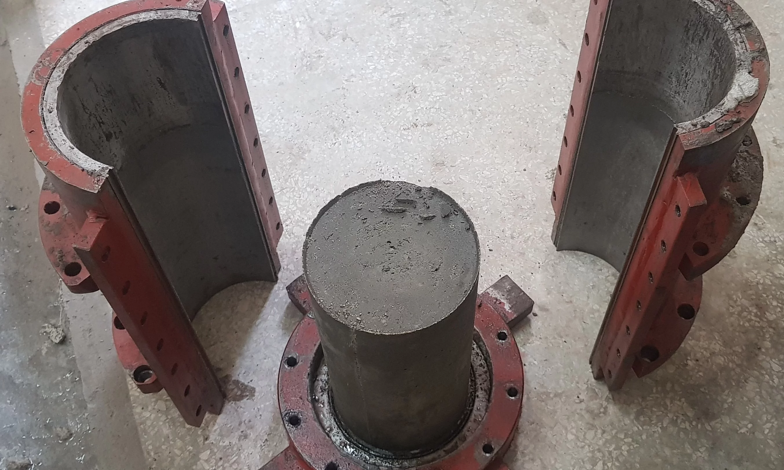 Key to the strong recycle concrete developed at RMIT is a custom mold, used to compress the different ingredients in a compact form