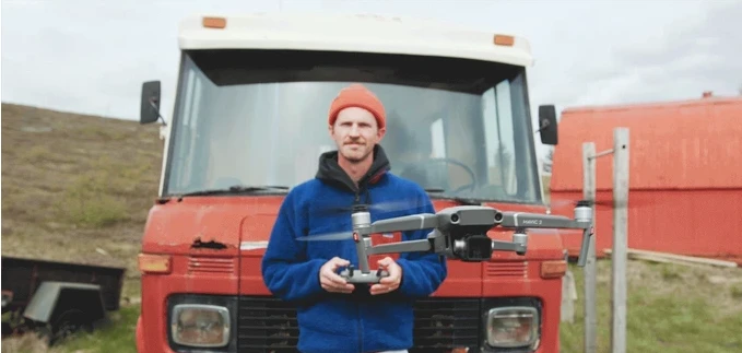 The Moment Air anamorphic lens in action