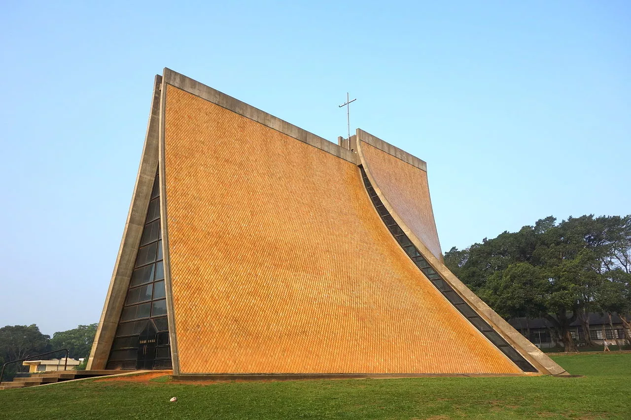 An early project by Pei, the Luce Memorial Chapel in Taiwan was completed in 1963