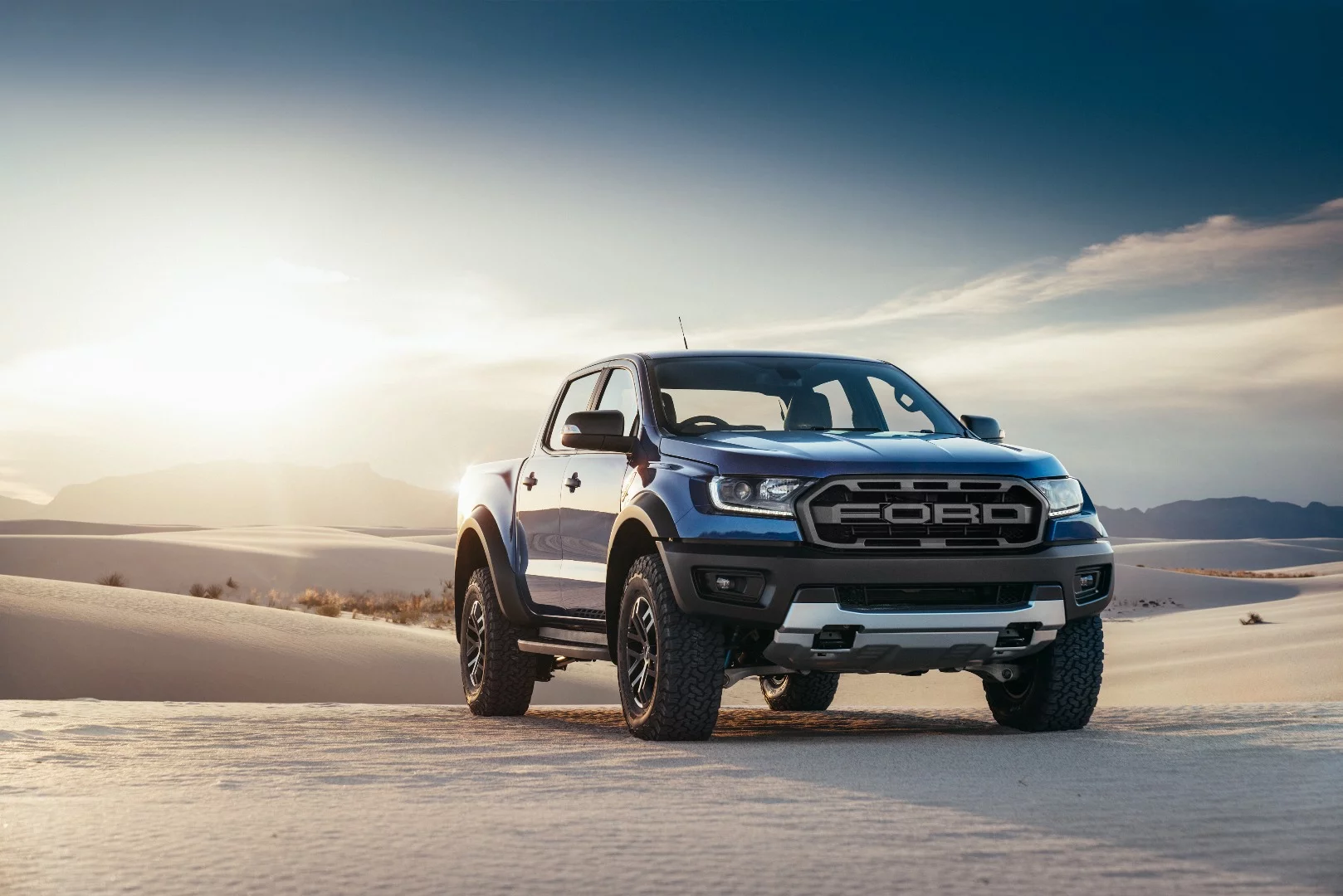 2018 Ford Ranger Raptor: logo grill looks fantastic