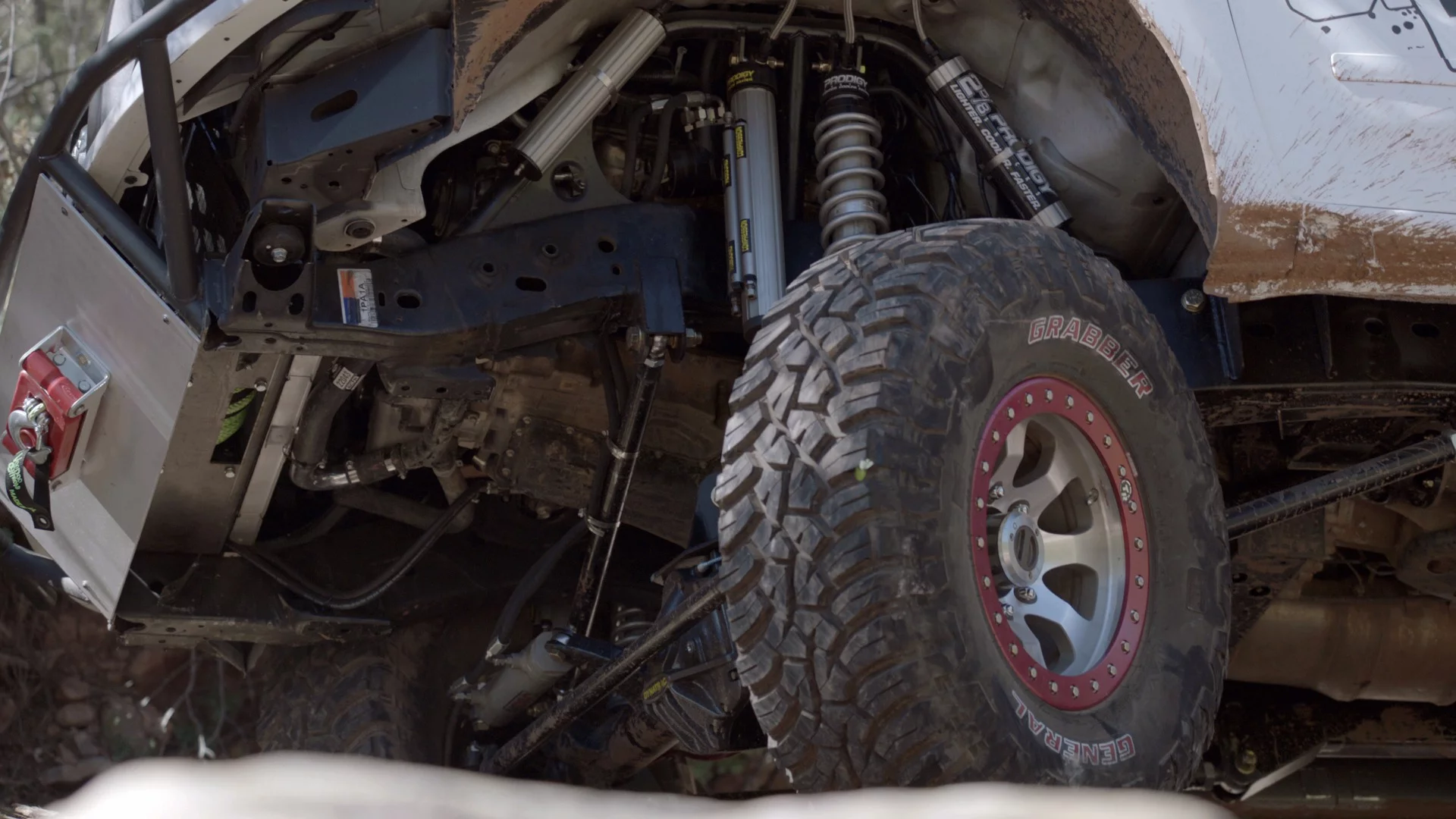 The suspension on the Cargo X leaves room for 37-inch tires