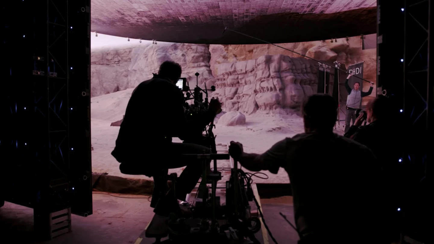 Real cameras shooting in an Unreal environment