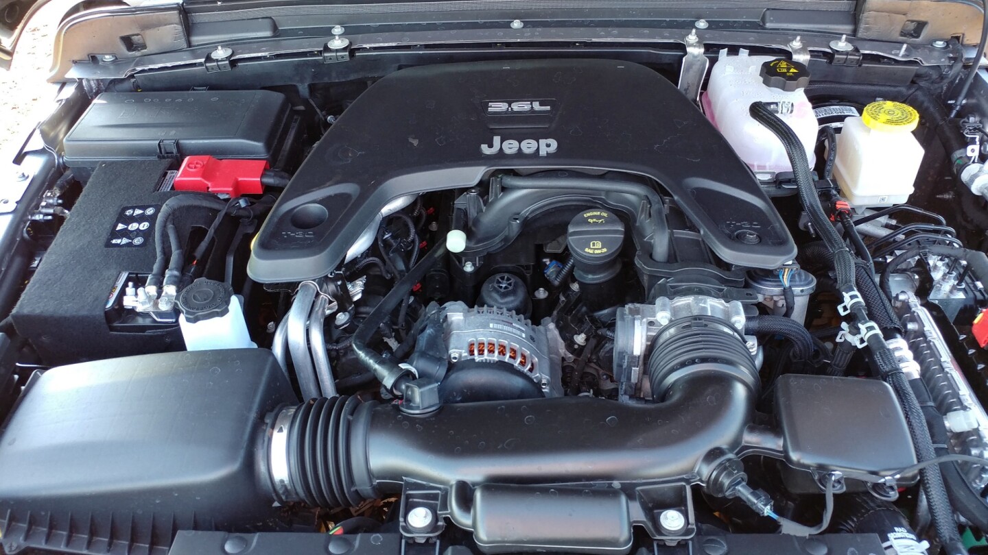 First Drive Jeep Gladiator The New Pickup Truck From Jeep