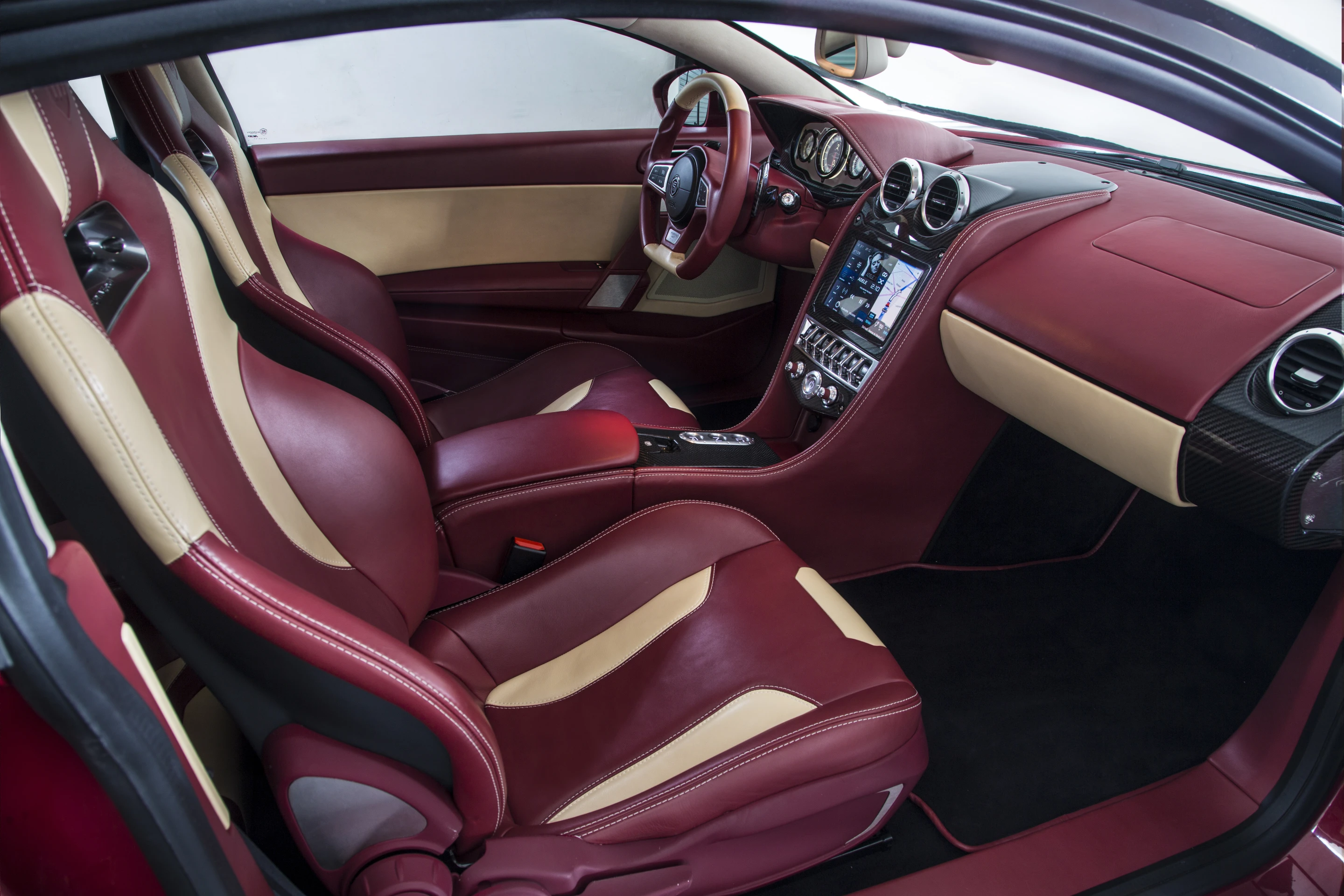 Furtive-eGT's interior seating arrangement