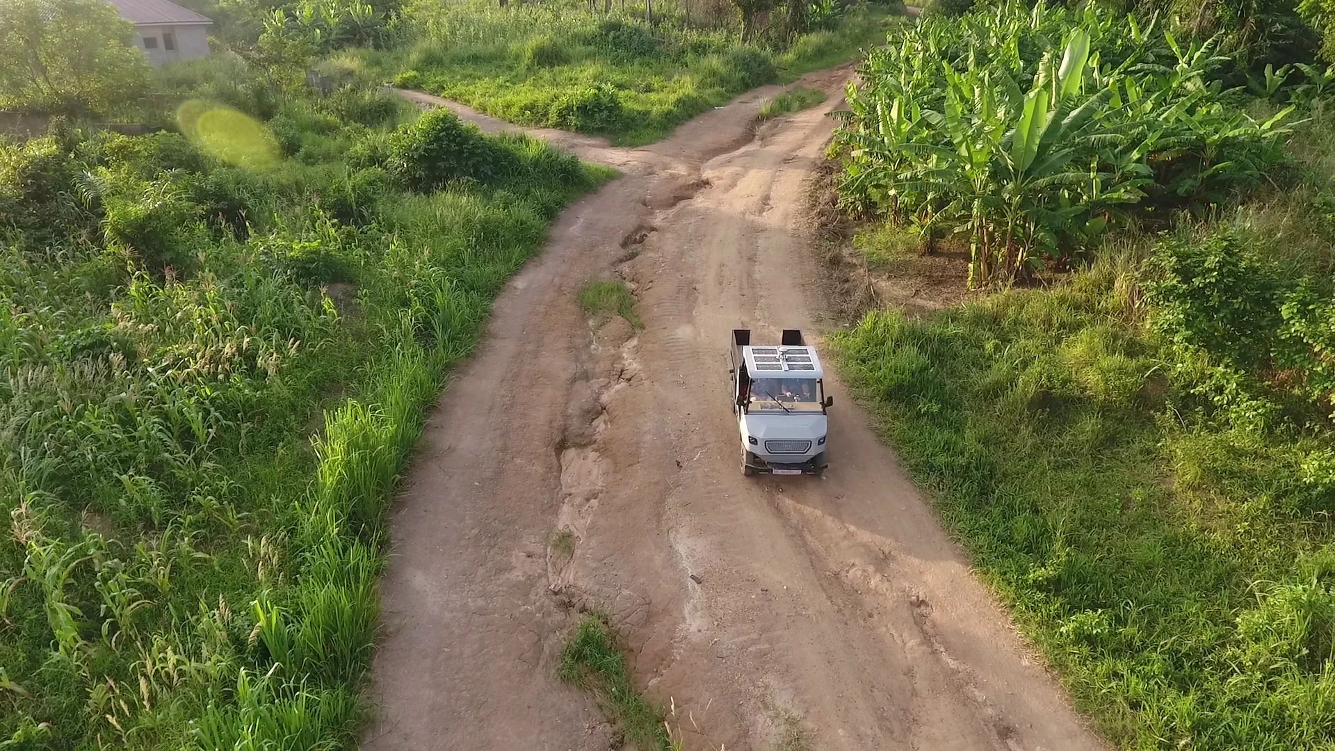 The aCar has a top speed of 60 km/h (37 mph)
