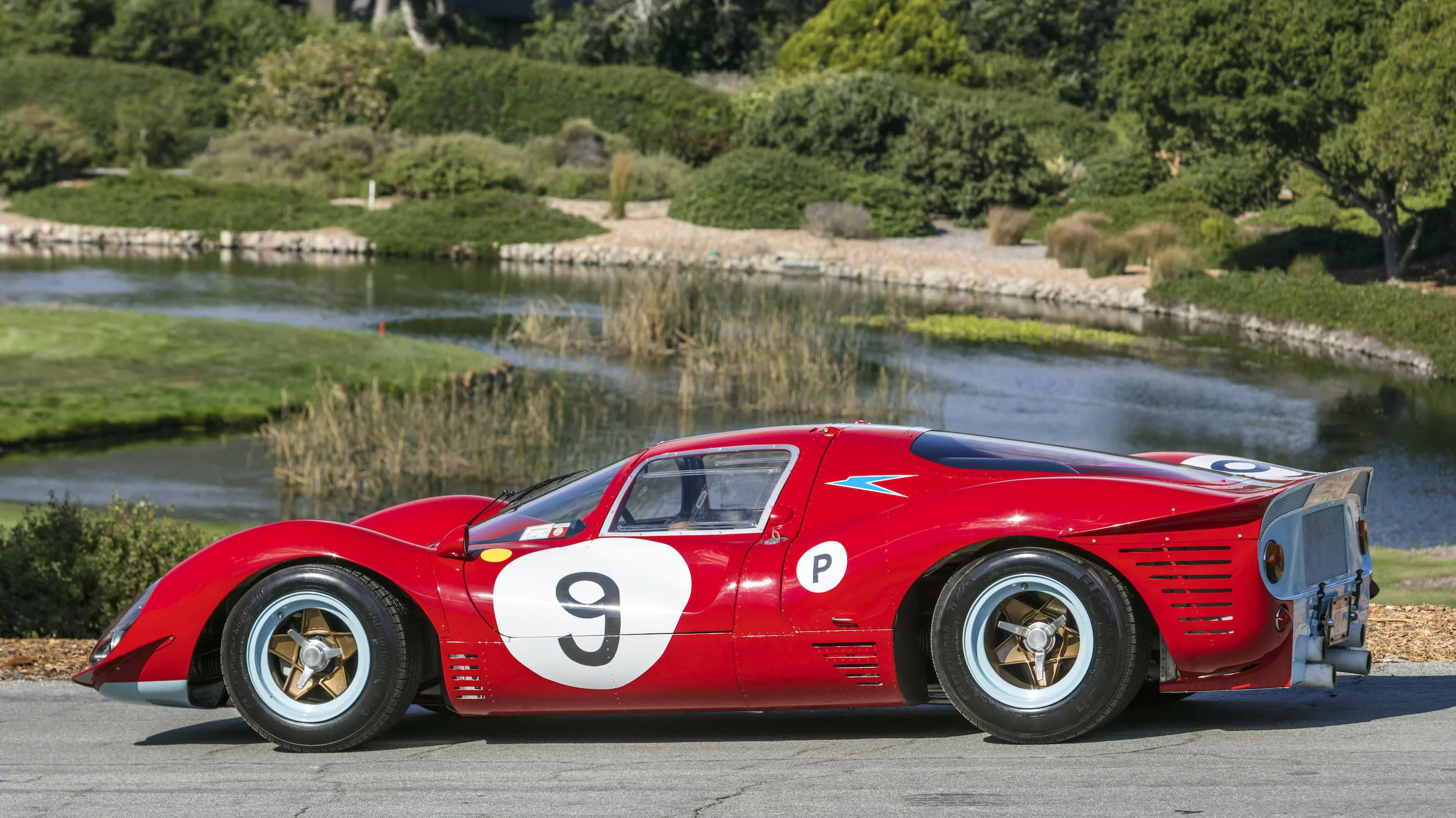 Weighing just 835kg, with 420 horsepower, the aerodynamics of an arrow and a miniscule frontal area, it is small wonder that the 412 P could top 300 km/h in 1967. Ferrari estimates its top speed at 310 km/h.