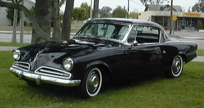 The 1953 Studebaker Commander Starlight coupe - one of many Studebakers designed by Loewy (Image: Matthew Brown, CC 3.0)