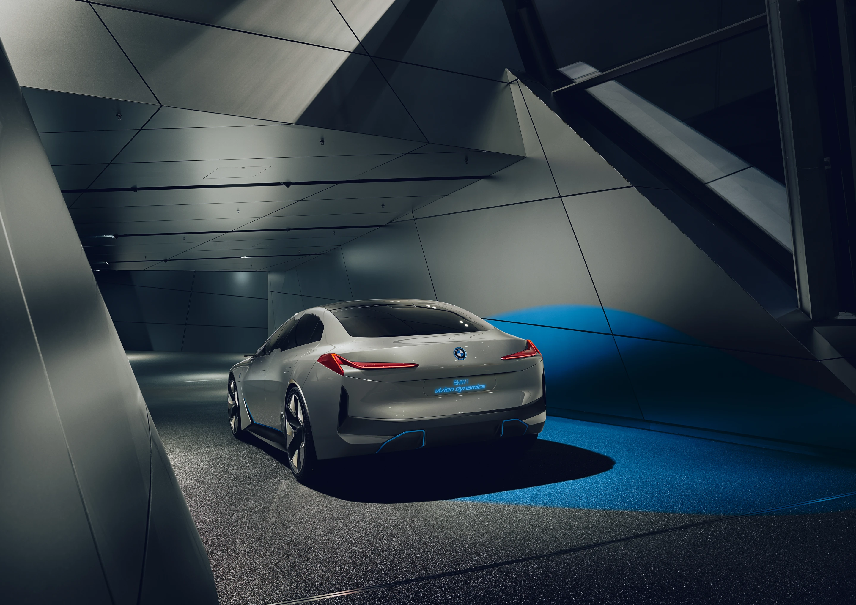 The rear of the BMW i Vision Dynamics concept has elements that mirror the front to provide balance of design