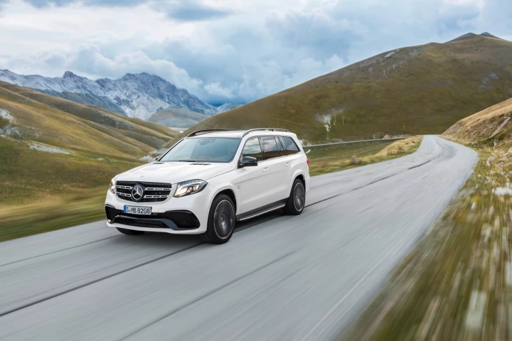 The highest-spec variant of the GLS, the GLS 63 4MATIC, produces 430 kW (585 hp)