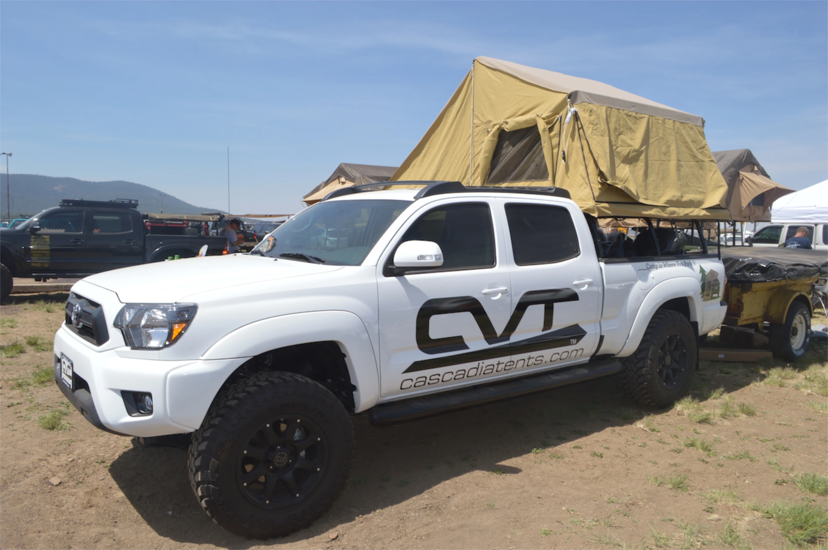 Cascadia Tents pickup set-up