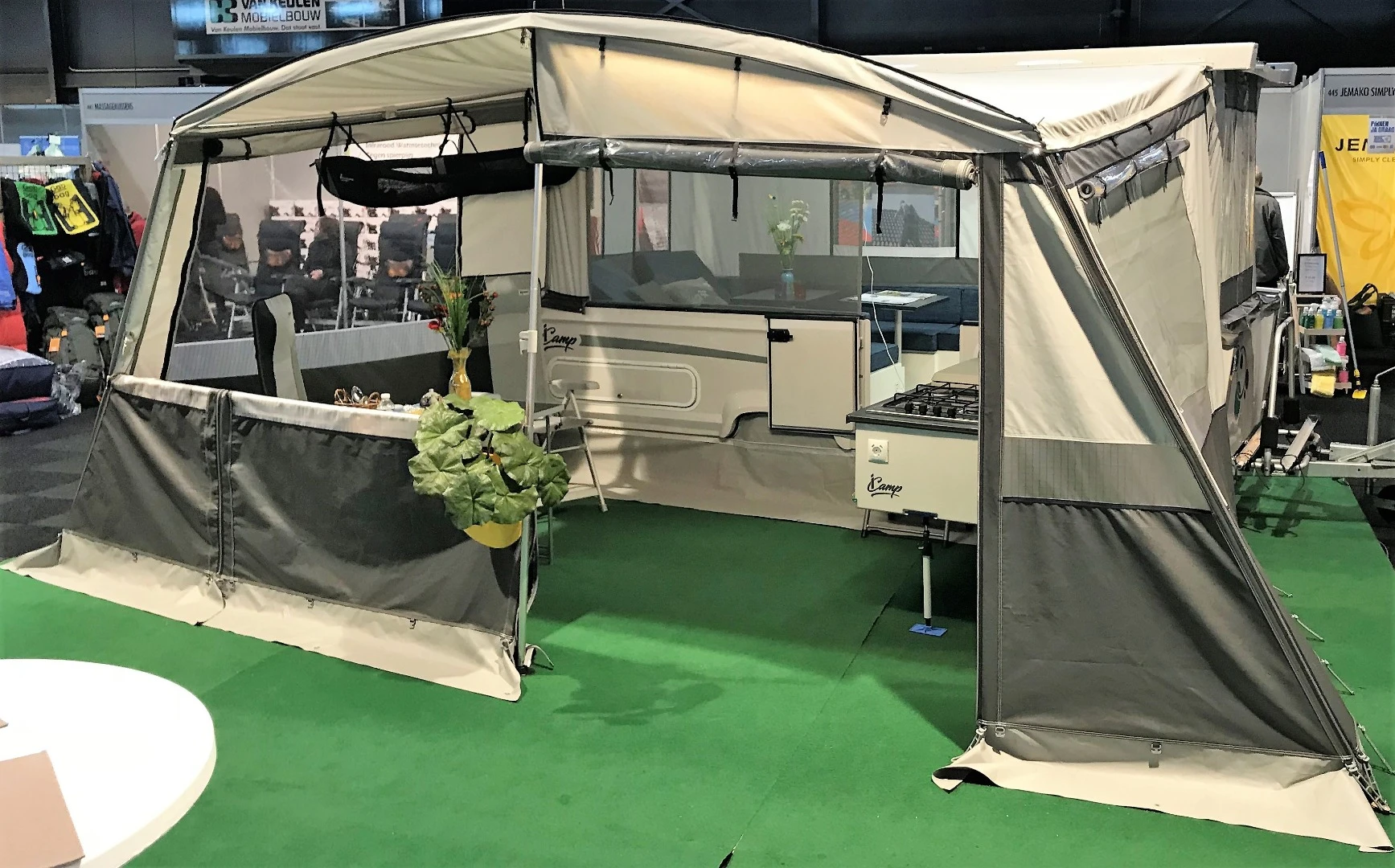 Udo offers an optional awning that can be turned into a full front tent for more living space