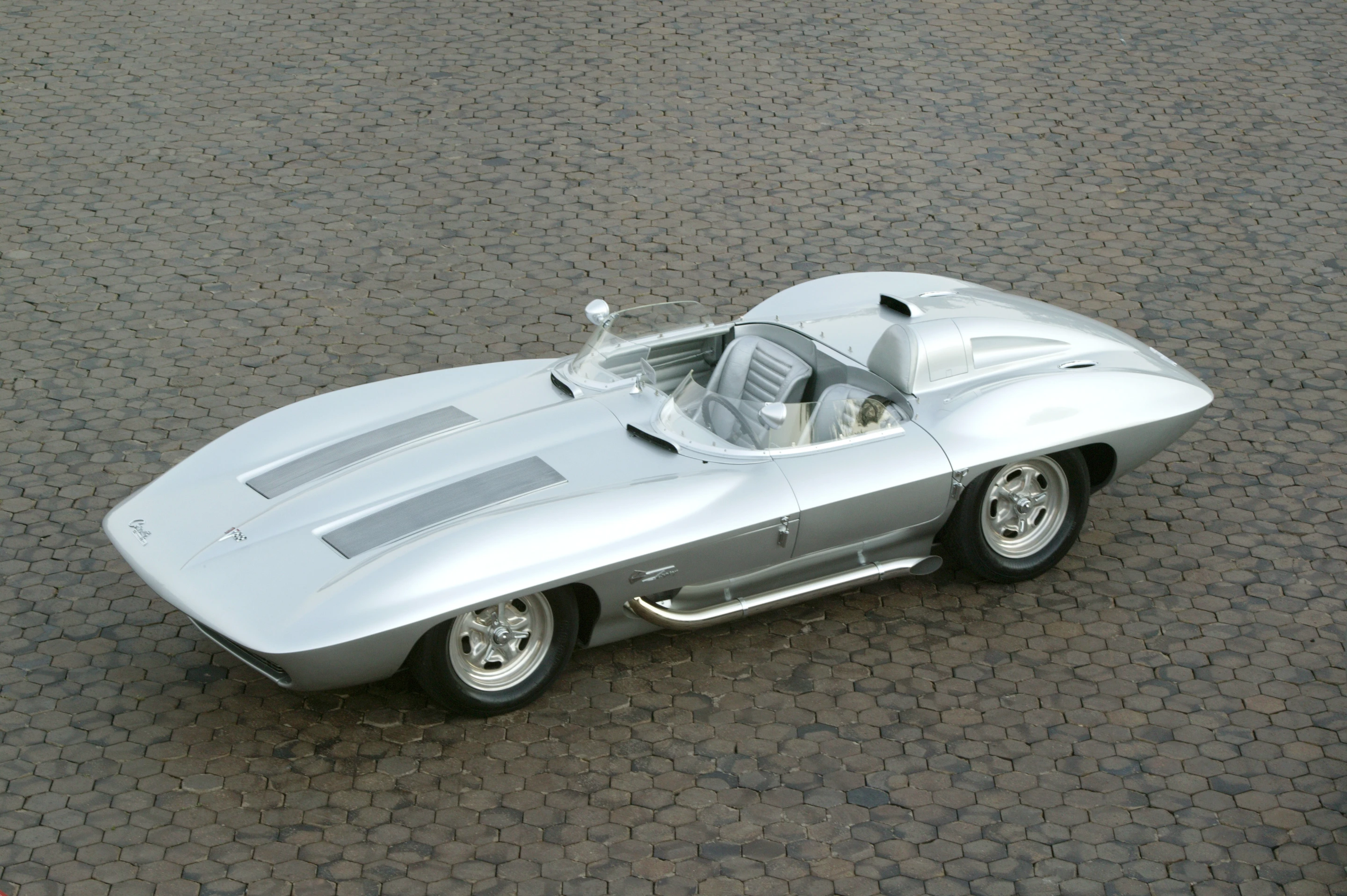 1959 Corvette Sting Ray Racer © General Motors