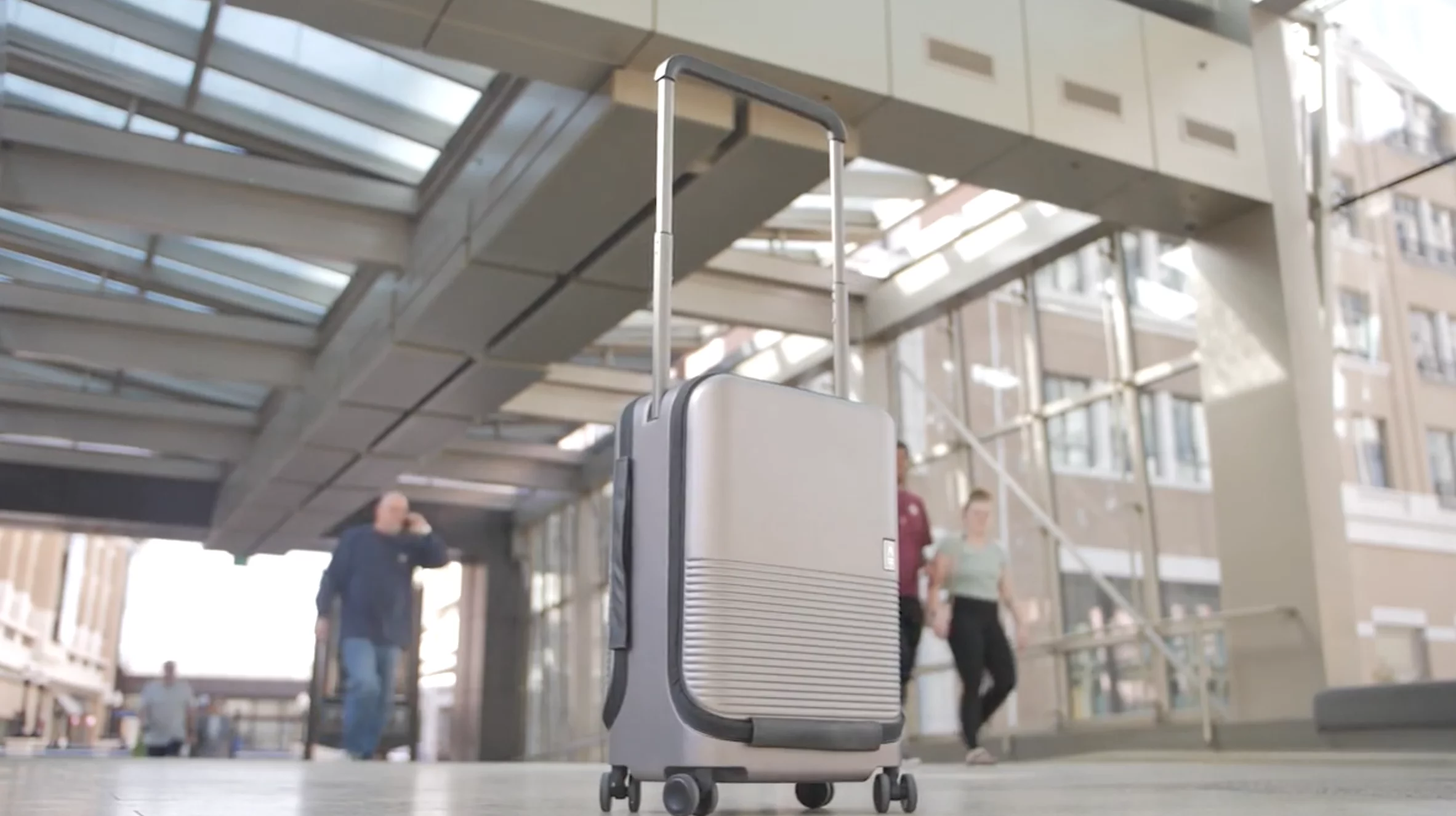 SPLIT: Revolutionary luggage design