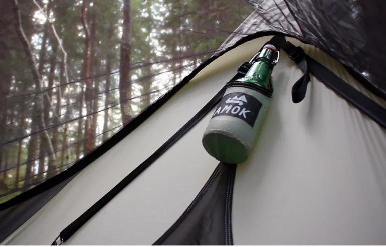 The Amok Draumr includes handy features like this bottle holder