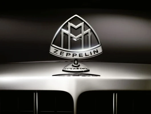 Maybach Zeppelin bonnet emblem