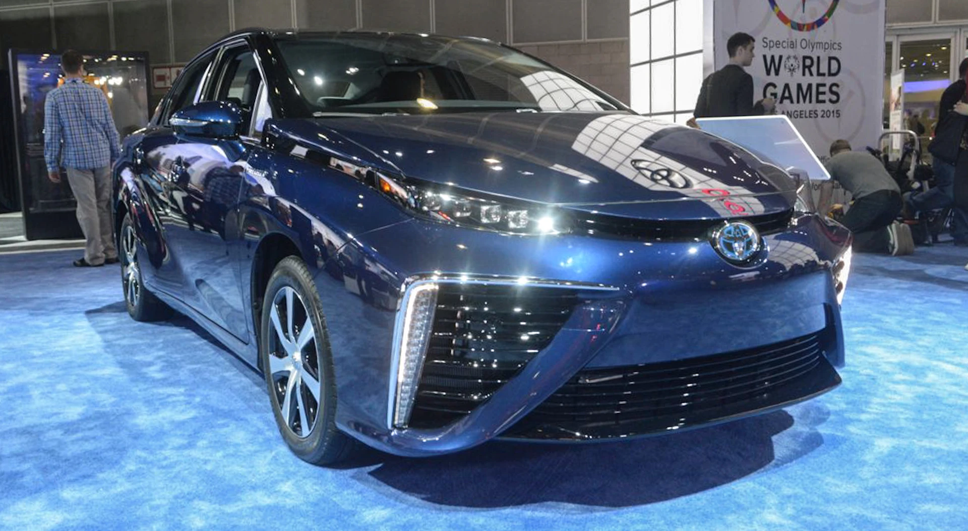 The Toyota Mirai at the LA Auto Show (Photo: CC Weiss / Gizmag.com)