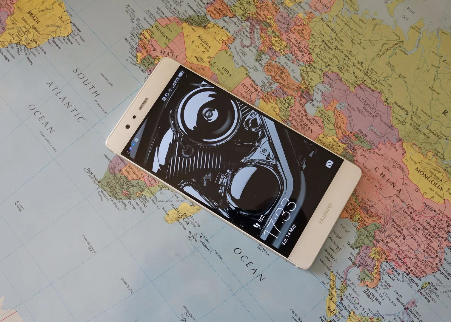 Unlike the LG G5, the phone features a fingerprint sensor around the back and a separate power button