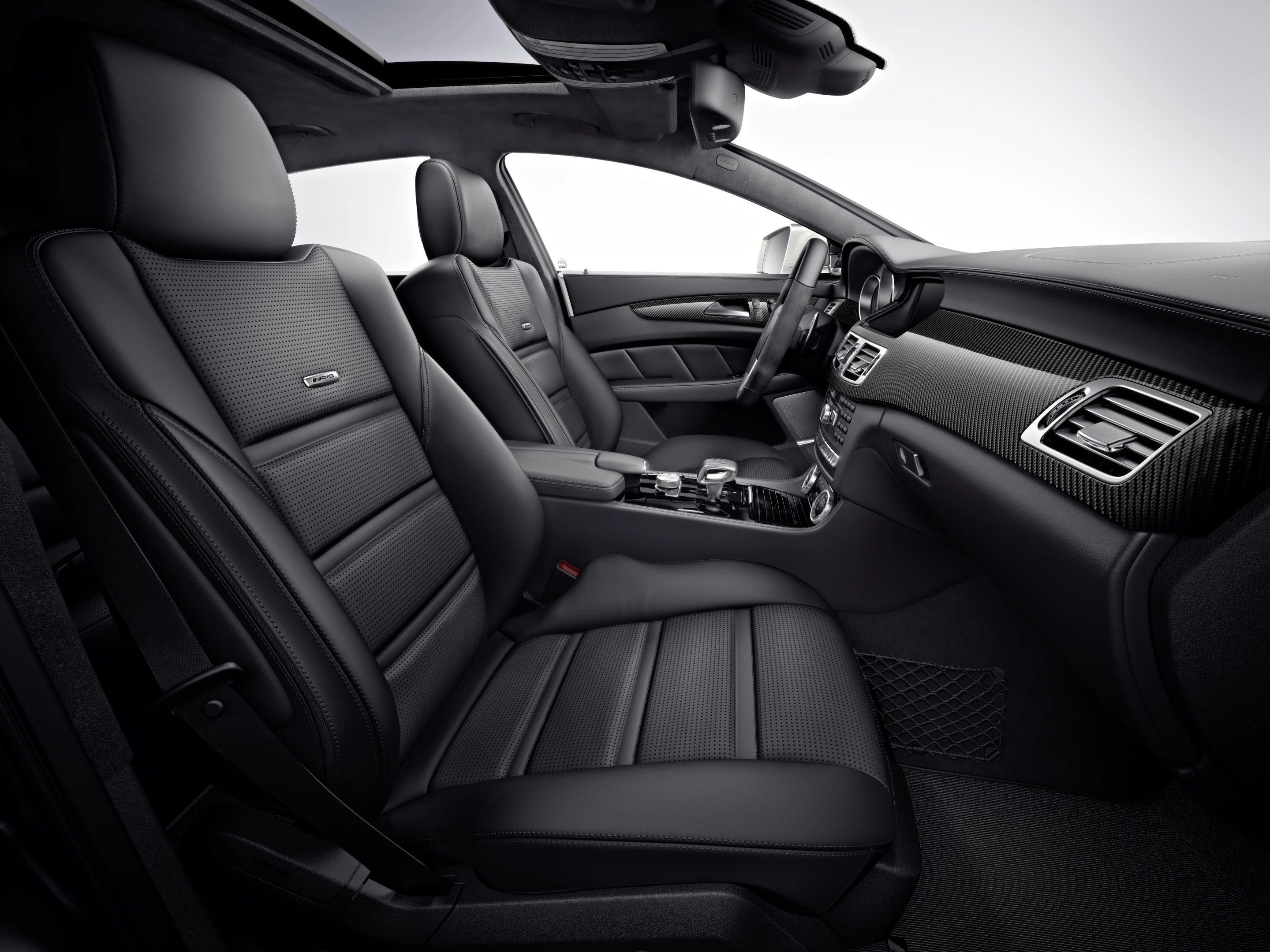 The Mercedes-Benz CLS 63 AMG Shooting Brake front interior