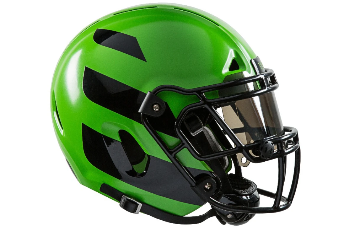 The Zero1 helmet has an outer shell that bends under pressure
