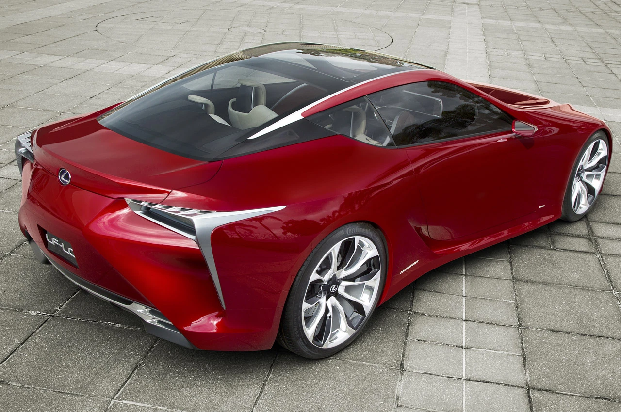 The LF-LC Hybrid Sports Concept