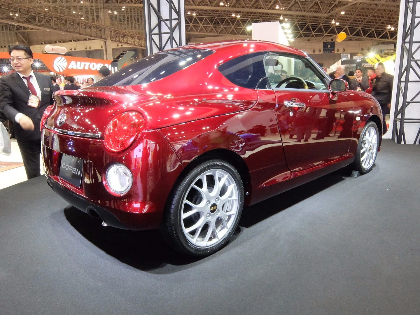 Daihatsu COPEN Cero concept from the rear