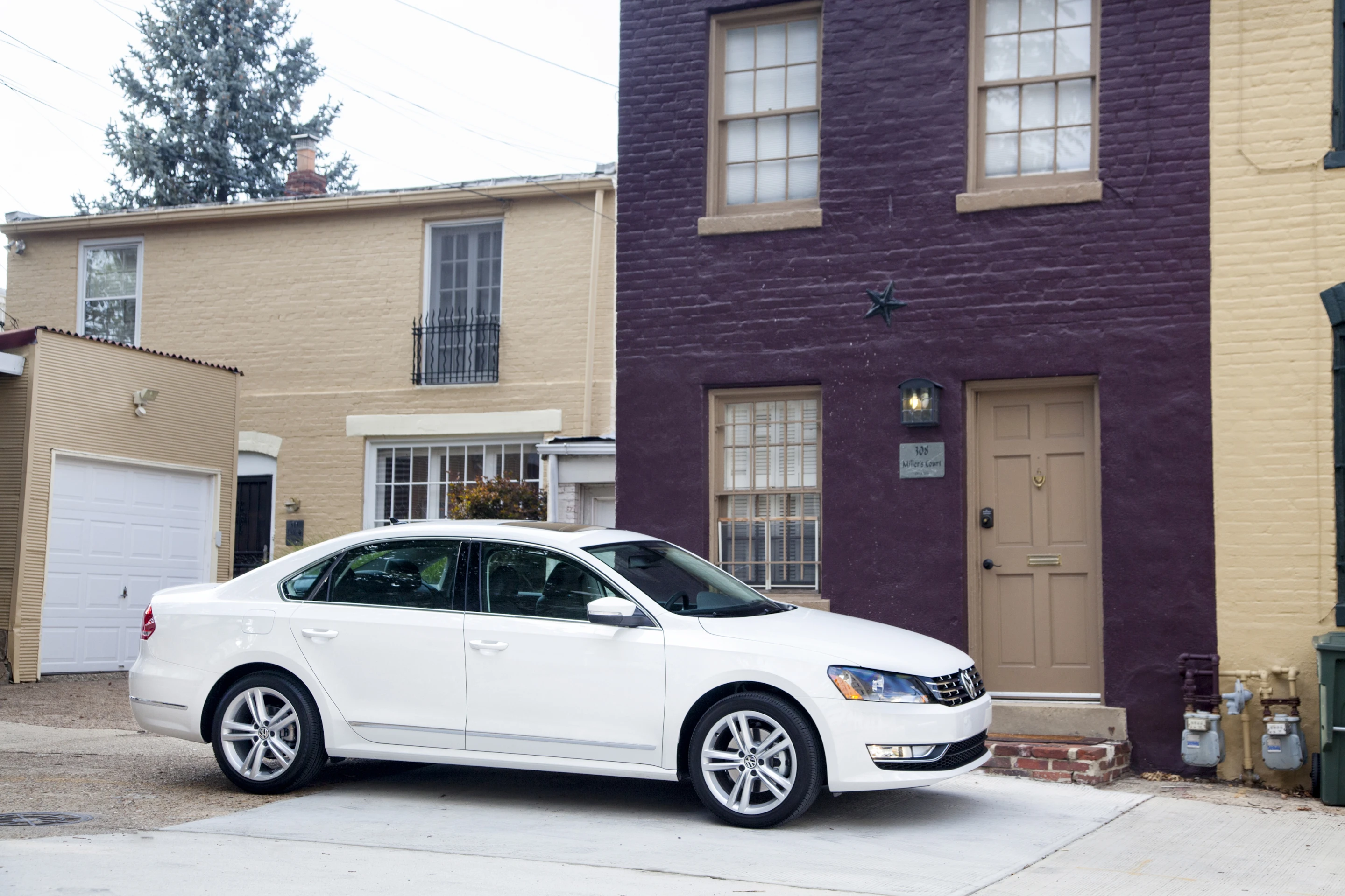 2013 Volkswagen Passat is an IIHS Top Safety Pick+