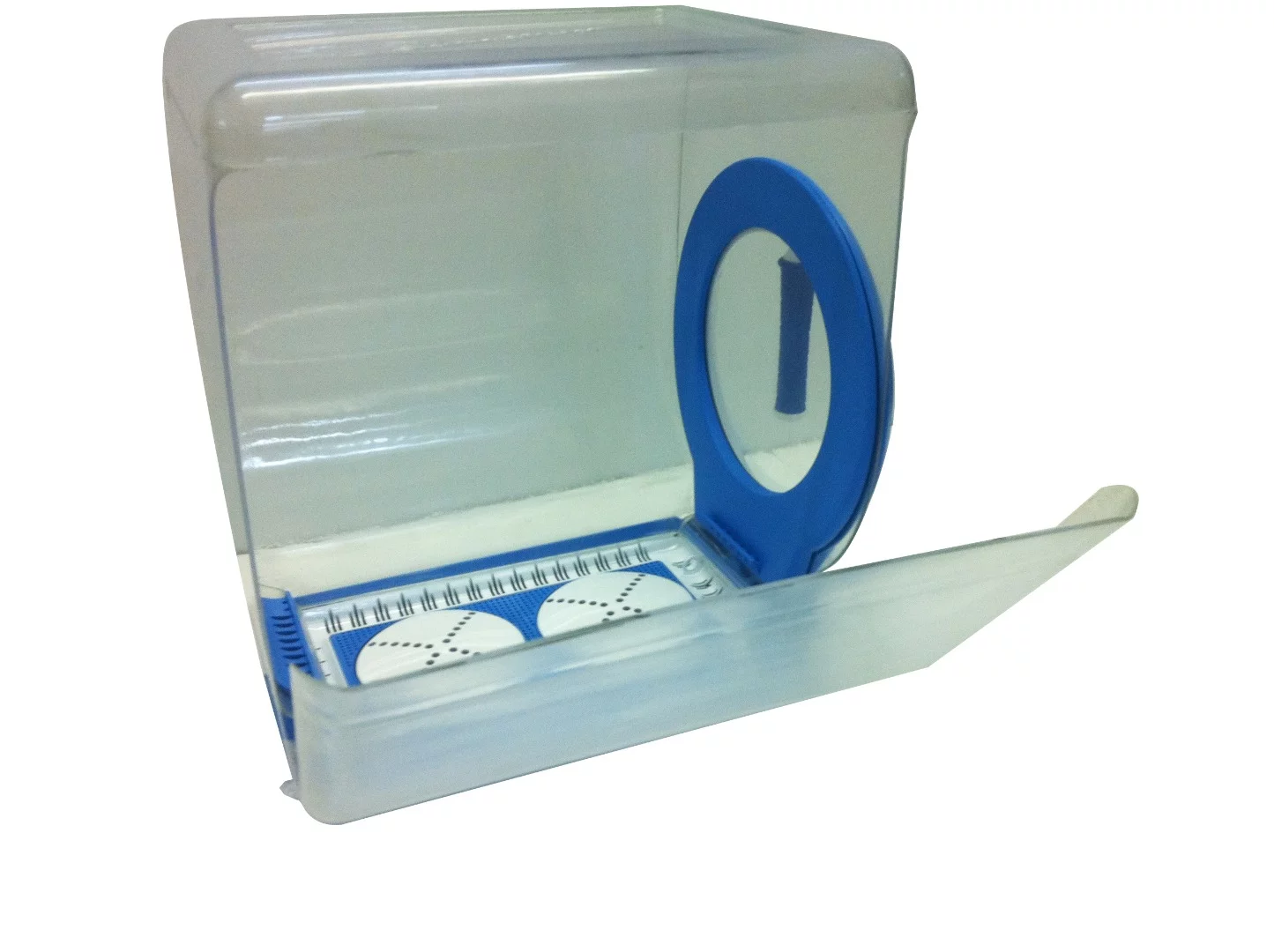 The front of the Circo manual dishwasher opens so that dishes can be loaded in