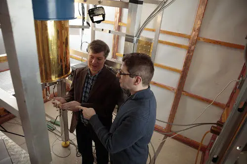Jonathan Baugh and Francois Sfigakis at the Institute for Quantum Computing in Waterloo