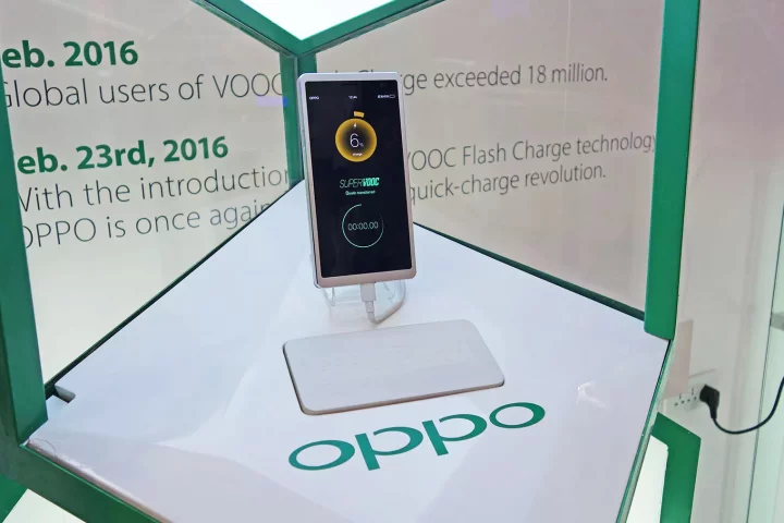 15 minutes is all it takes for this phone to go from zero to a full charge – but it's only a prototype for now