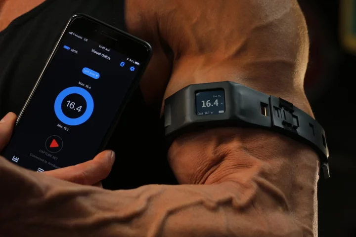 XLFLEX has a claimed battery life of 36 hours per charge