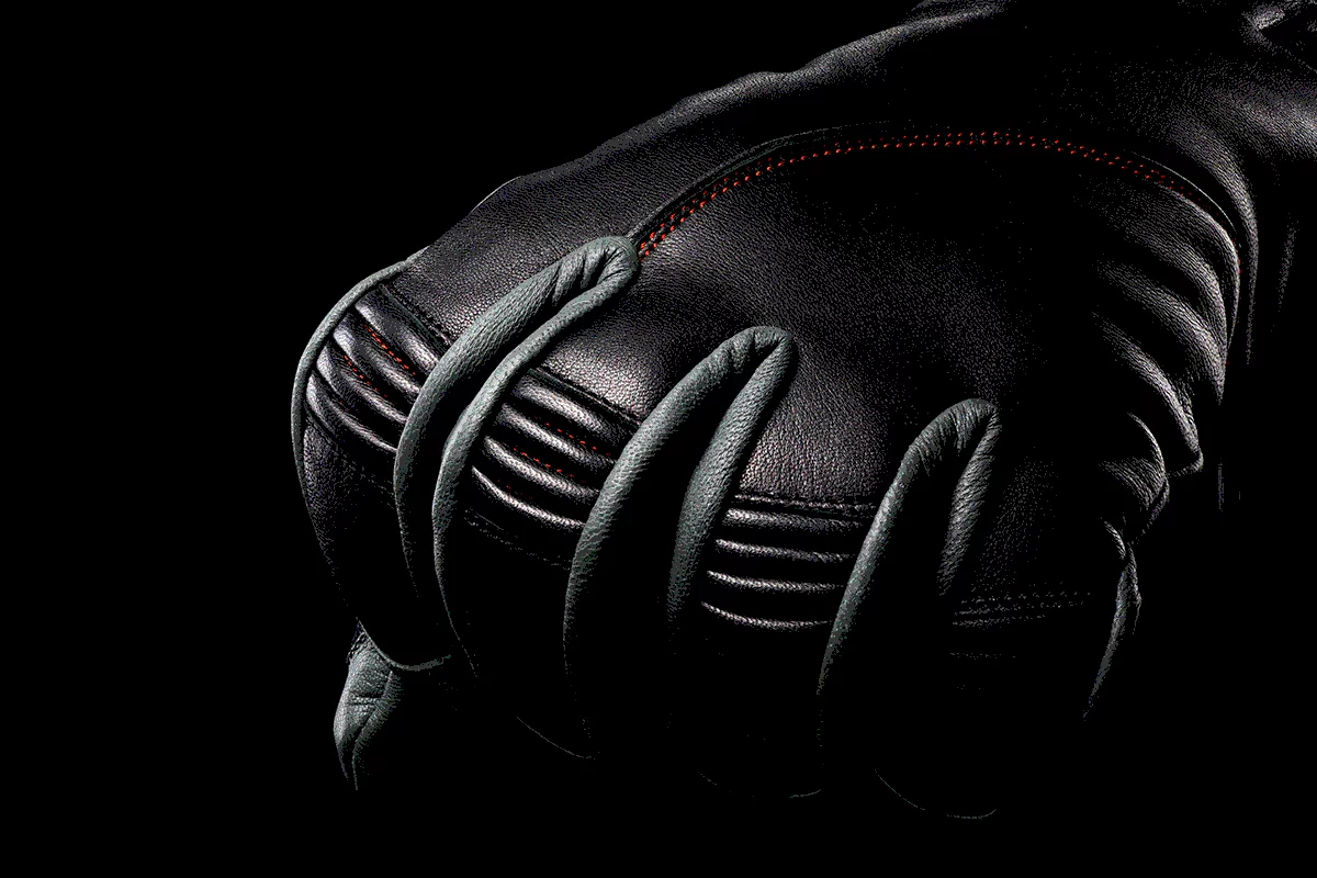 Chaval Response XRT heated glove