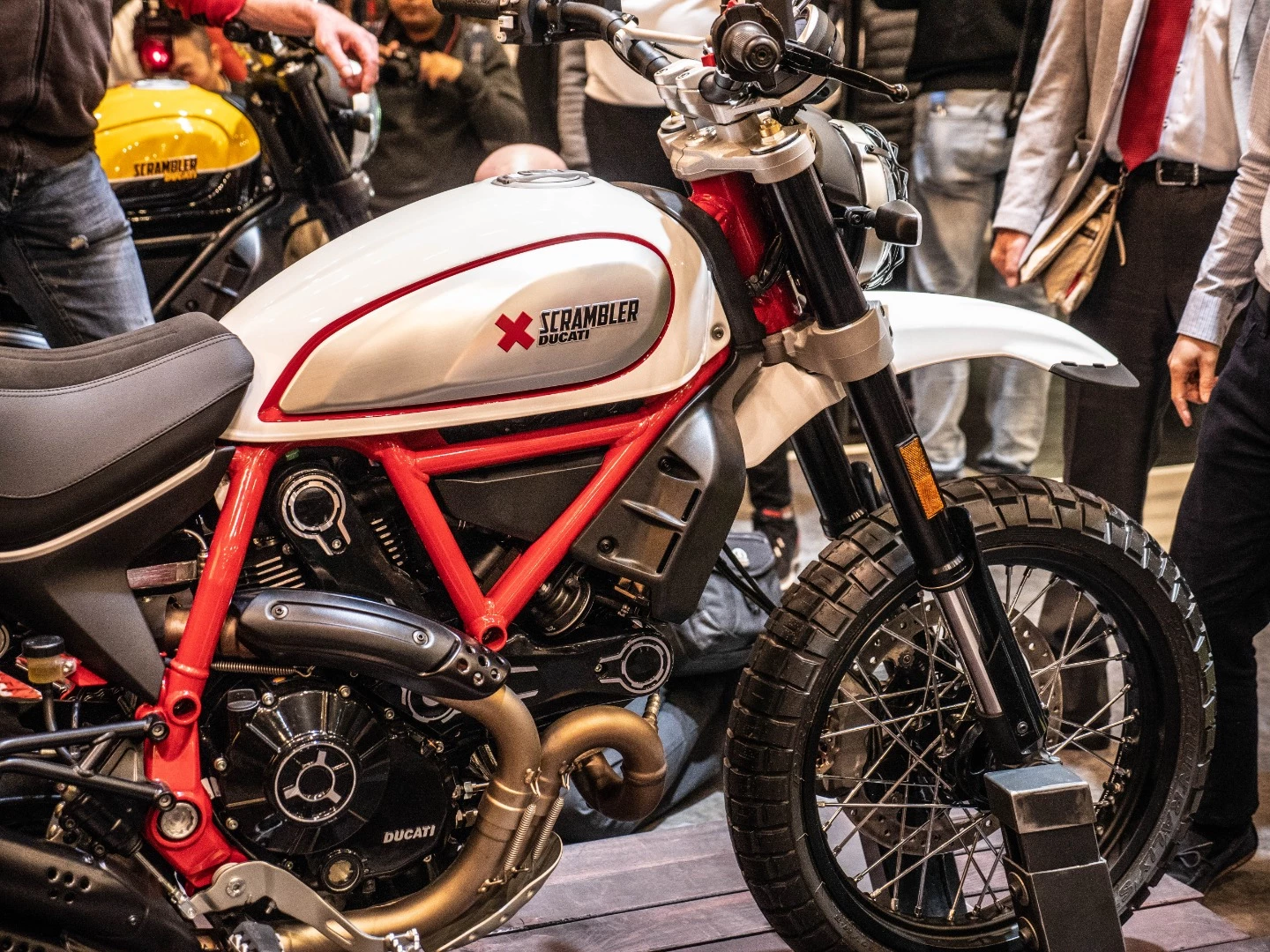 All three Scramblers introduced at Intermot 2018 feature black-painted 803cc L-Twin engines